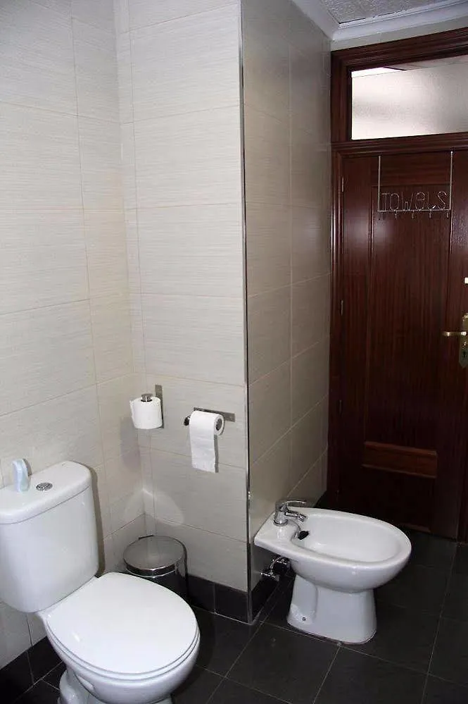 Pensión \u00BFCu\u00E1les son los mejores hoteles cerca de Catedral de Ja\u00E9n? Jaén
